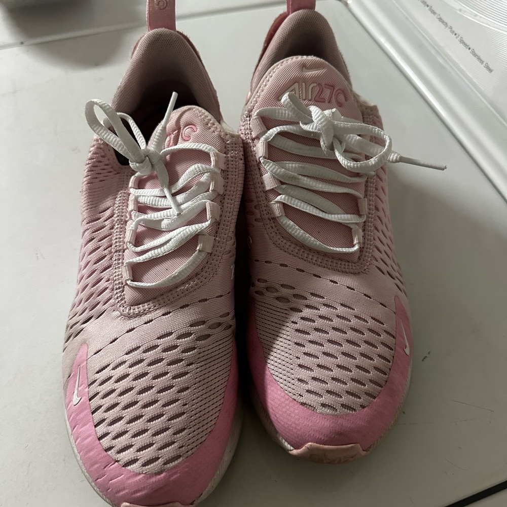 Pink Nike 270 Women's Sneakers